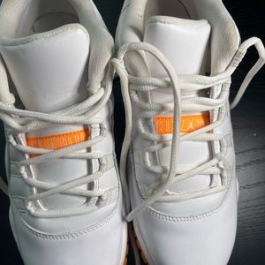 Used Jordan tennis shoes